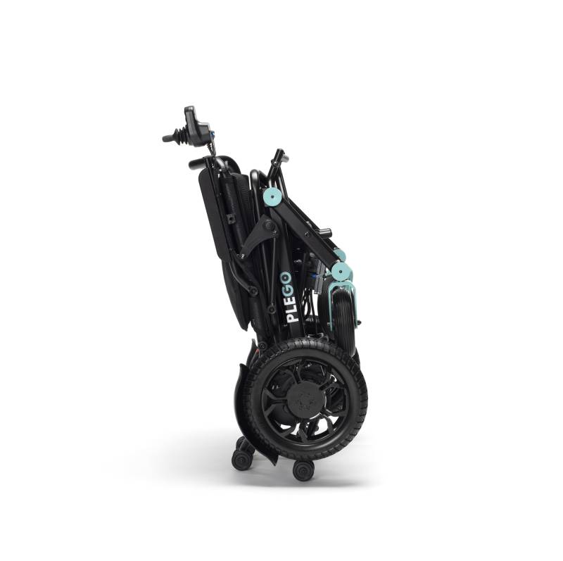 Fauteuil roulant électrique Plego à Nice : léger, pliant et prêt pour l'aventure