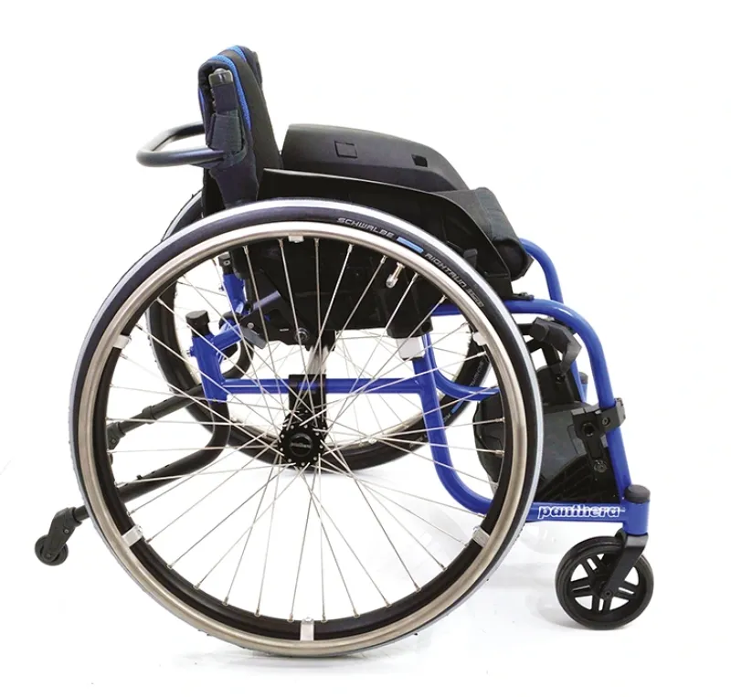 Panthera Bambino 3 : Fauteuil roulant Permobil actif et facile à manœuvrer pour enfants